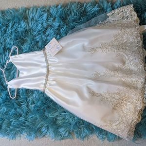 Girls flower girl dress